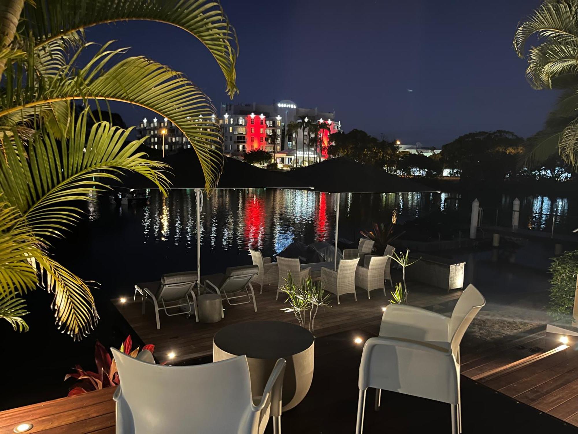 Luxury Retreat With Private Beach & Jetty Noosa Heads Exterior photo